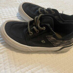 Youth Size 10 Boys, Camo/Black Sperry Casual Shoes, slip on